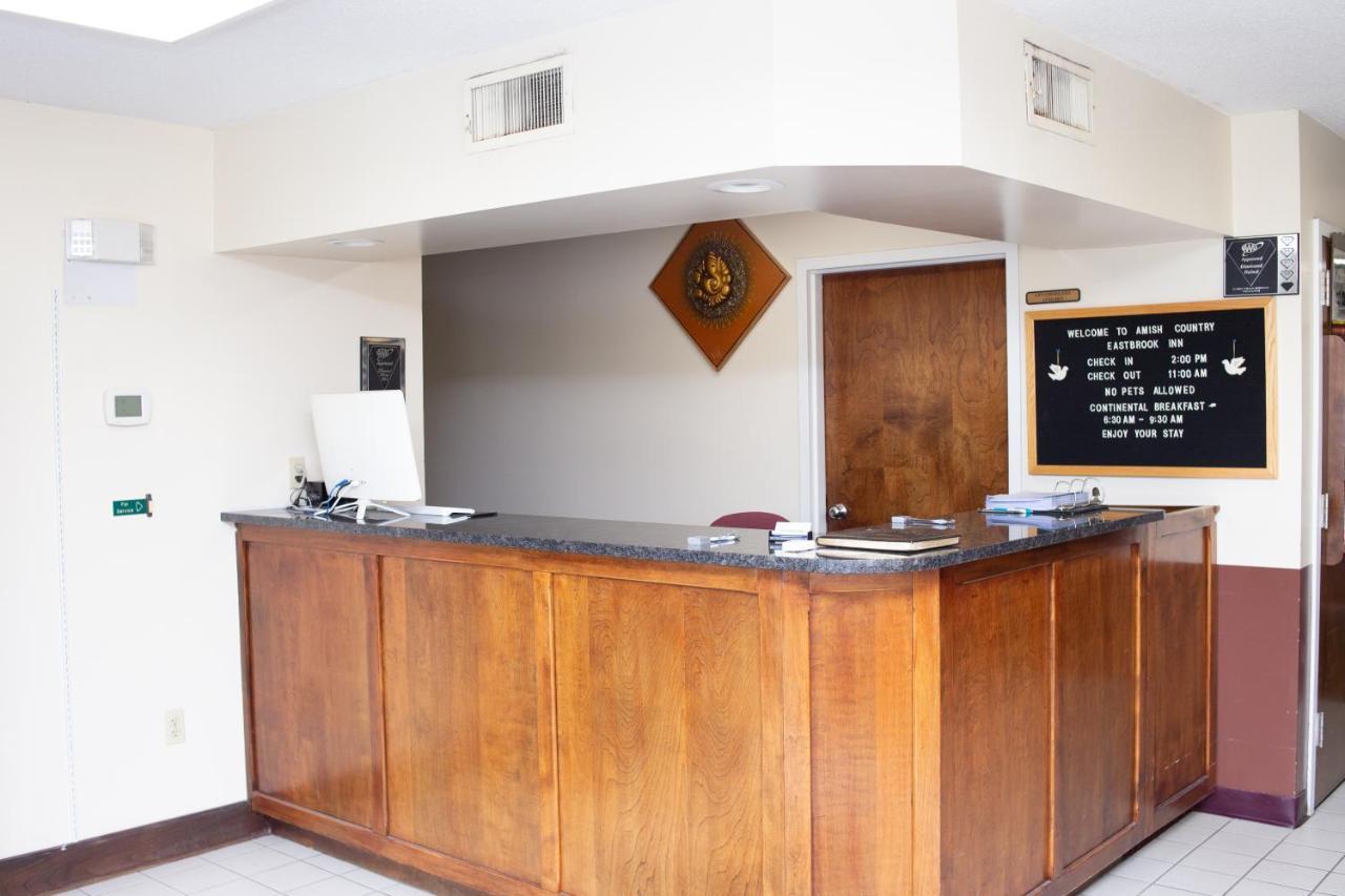 Eastbrook Inn Ронкс Экстерьер фото